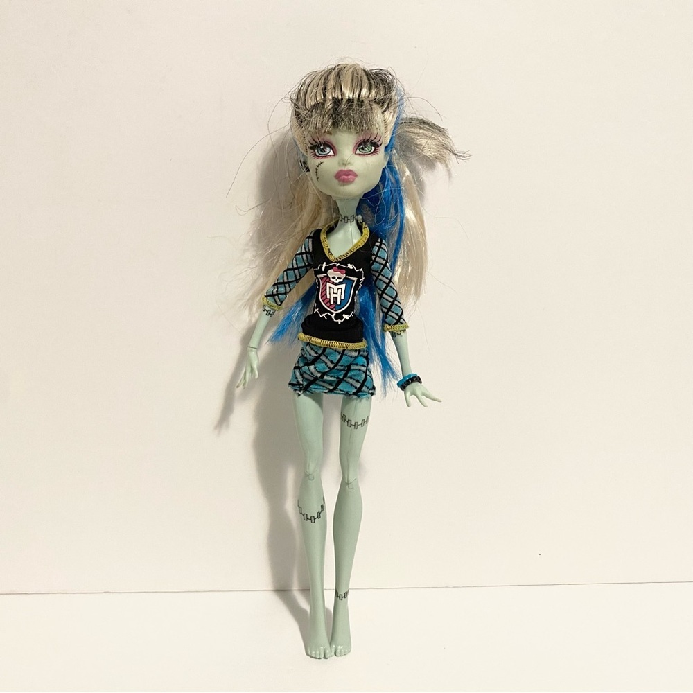 Monster High Ghoul Spirit Frankie Stein Doll w Outfit Blue